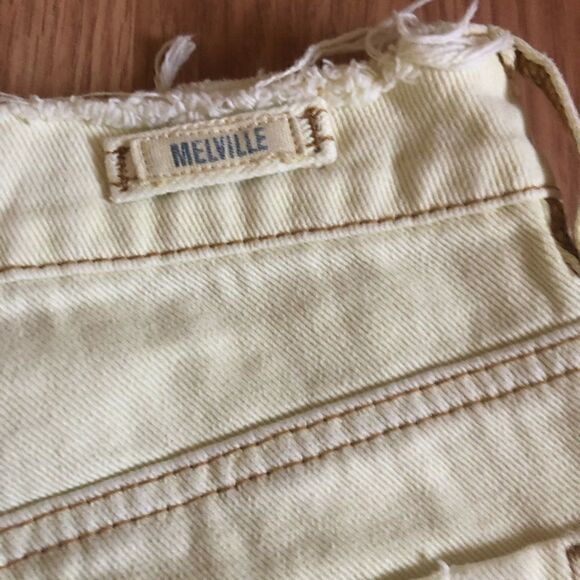 BRANDY MELVILLE Hi-Waisted Distressed Denim Shorts - Picture 6 of 7